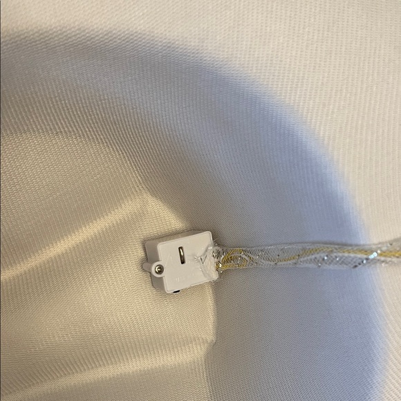 Stylish Cowboy Hat White and Silver Light Up w/ 4 settings - Picture 6 of 7